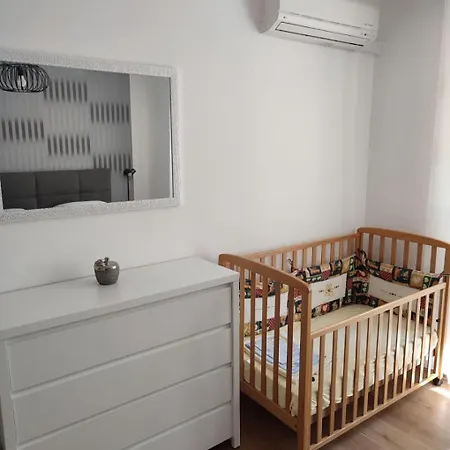 Apartment Zana - 30 M From Sea Baska Voda